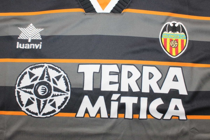 Valencia 99/00 Third Black/Grey Soccer Jersey
