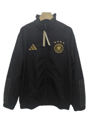 Germany 24/25 Wind Coat - Black/Golden