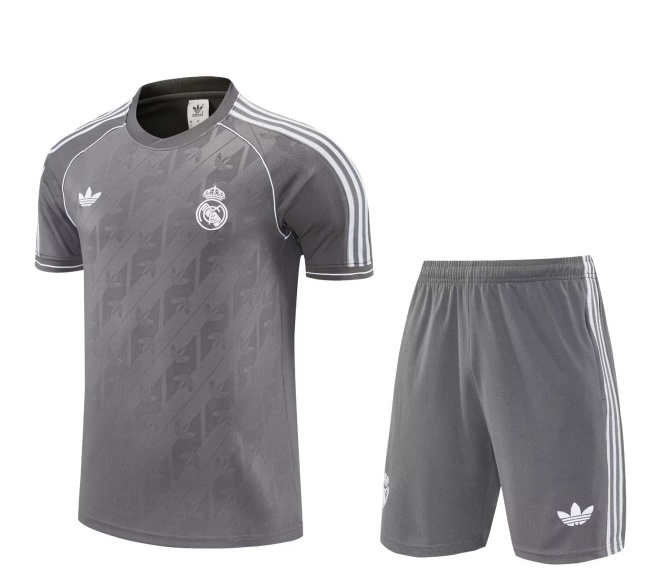 Real Madrid 25/26 Grey/White Training Kit