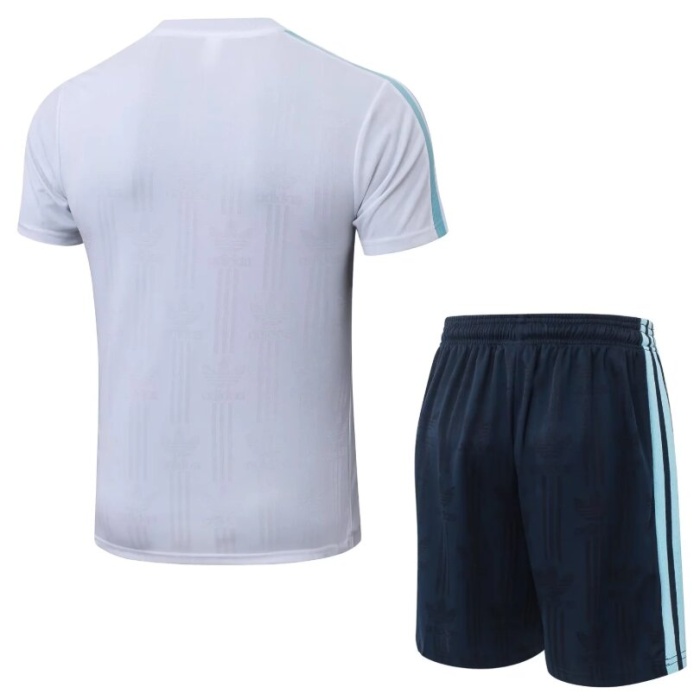 Argentina 26/27 White Retro Model Training Kit