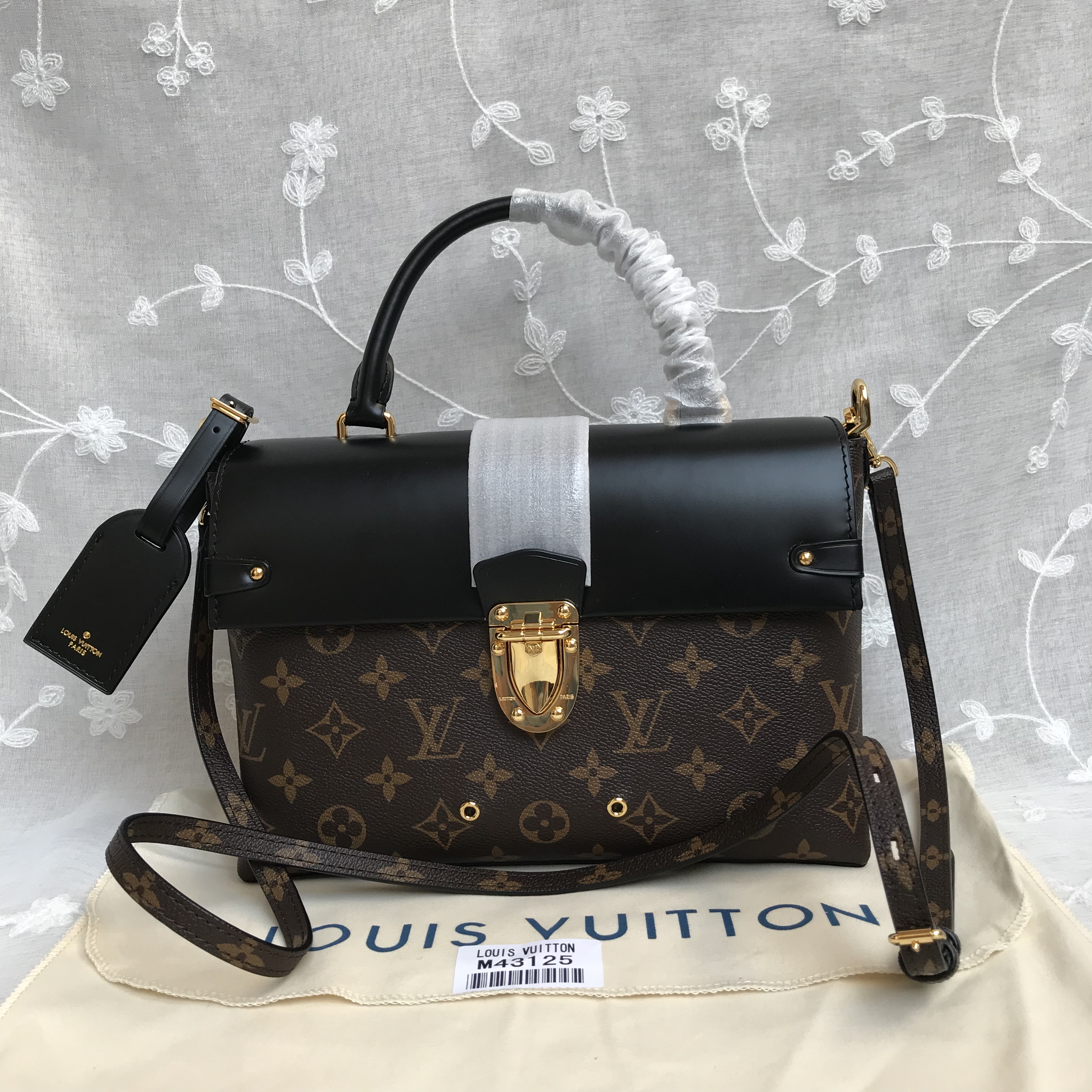 LV ONE HANDLE M43125