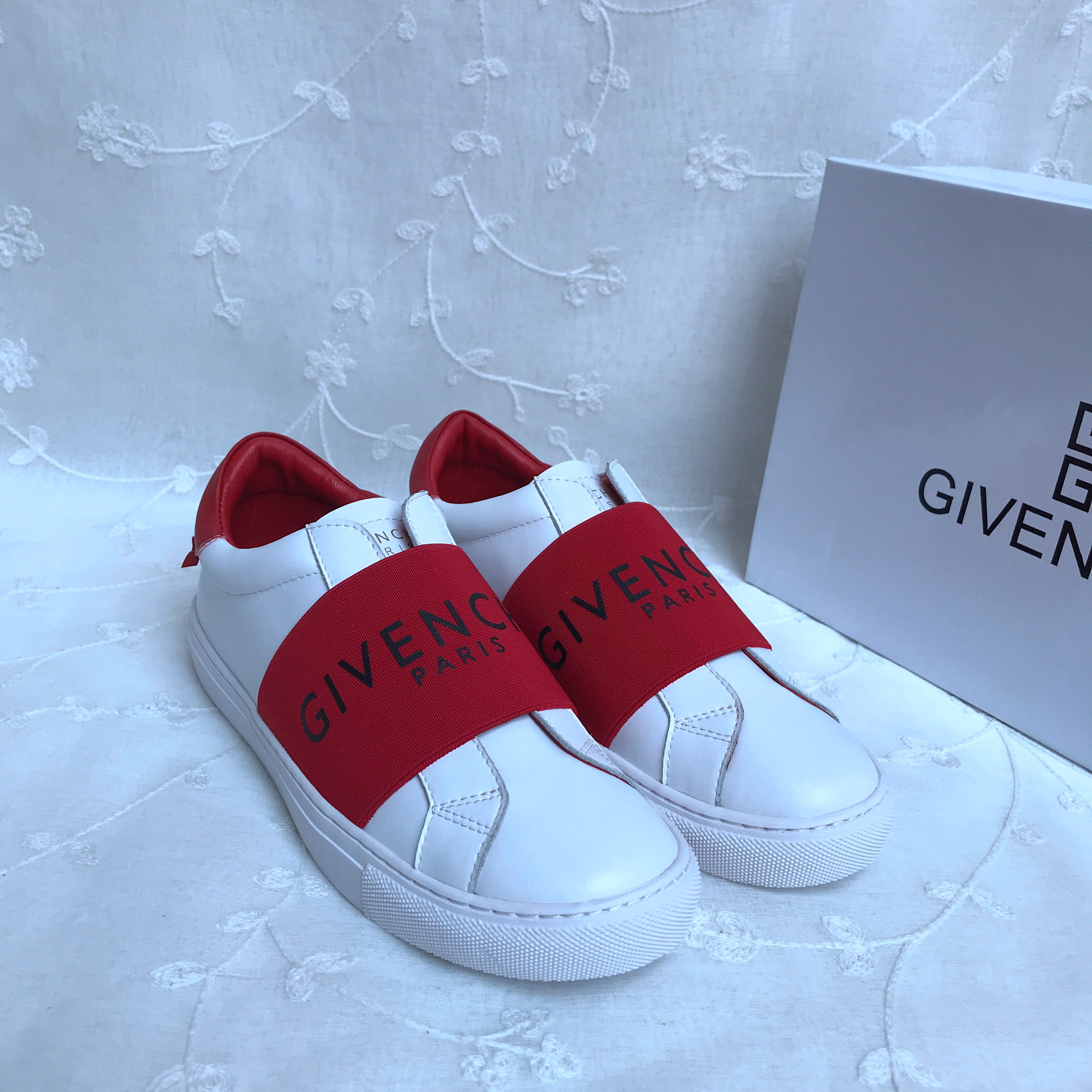 Givenchy Classic  casual shoes 438884