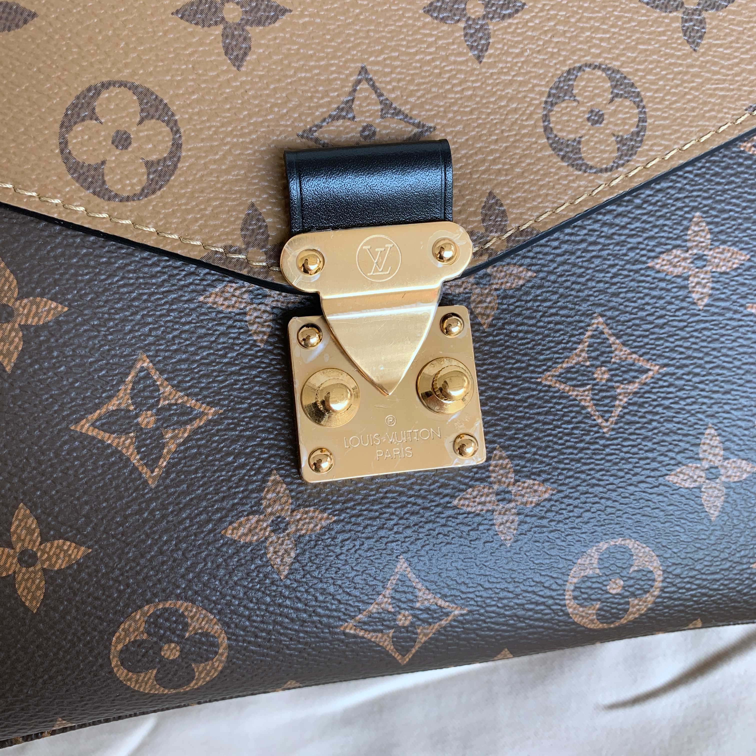 LV M44876 POCHETTE MÉTIS花紋LOGO拚色設計釦式手提斜背包(咖啡x淺咖啡