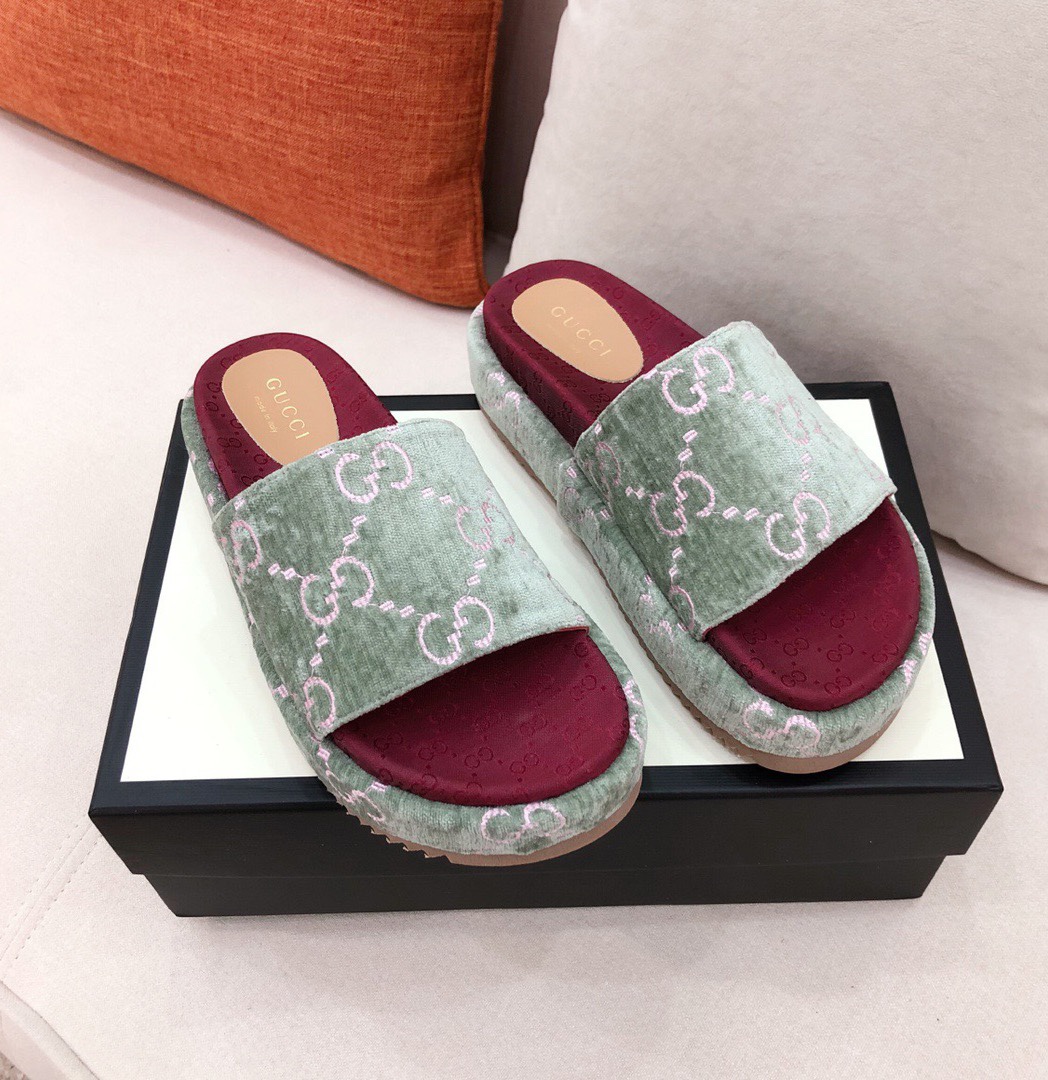 Gucci shoe381