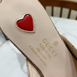 Gucci shoe343