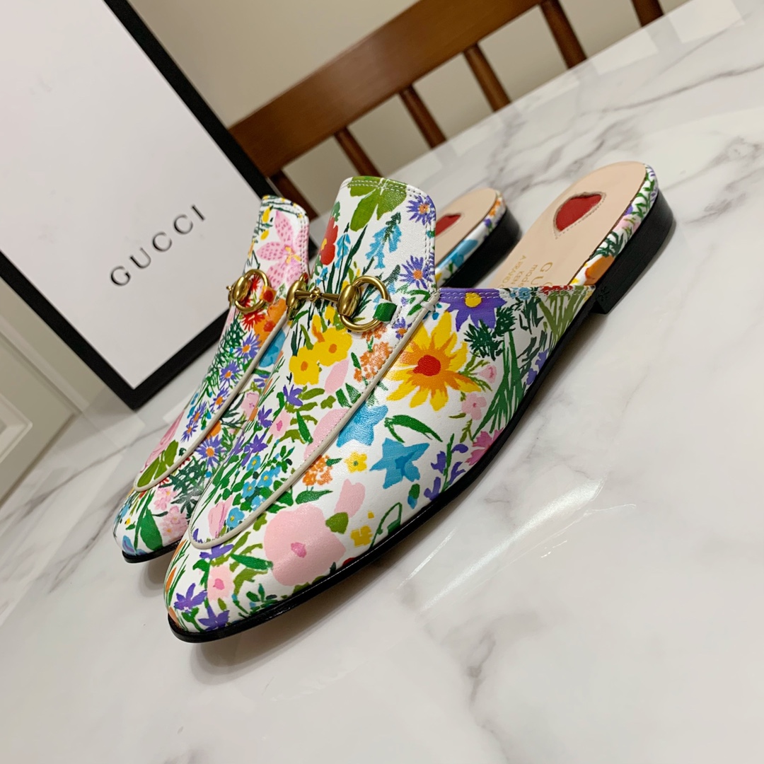 Gucci shoe344