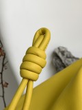 10856