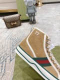 Gucci shoe156