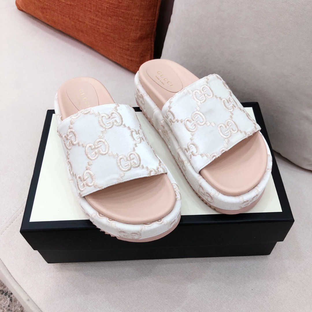 Gucci shoe383