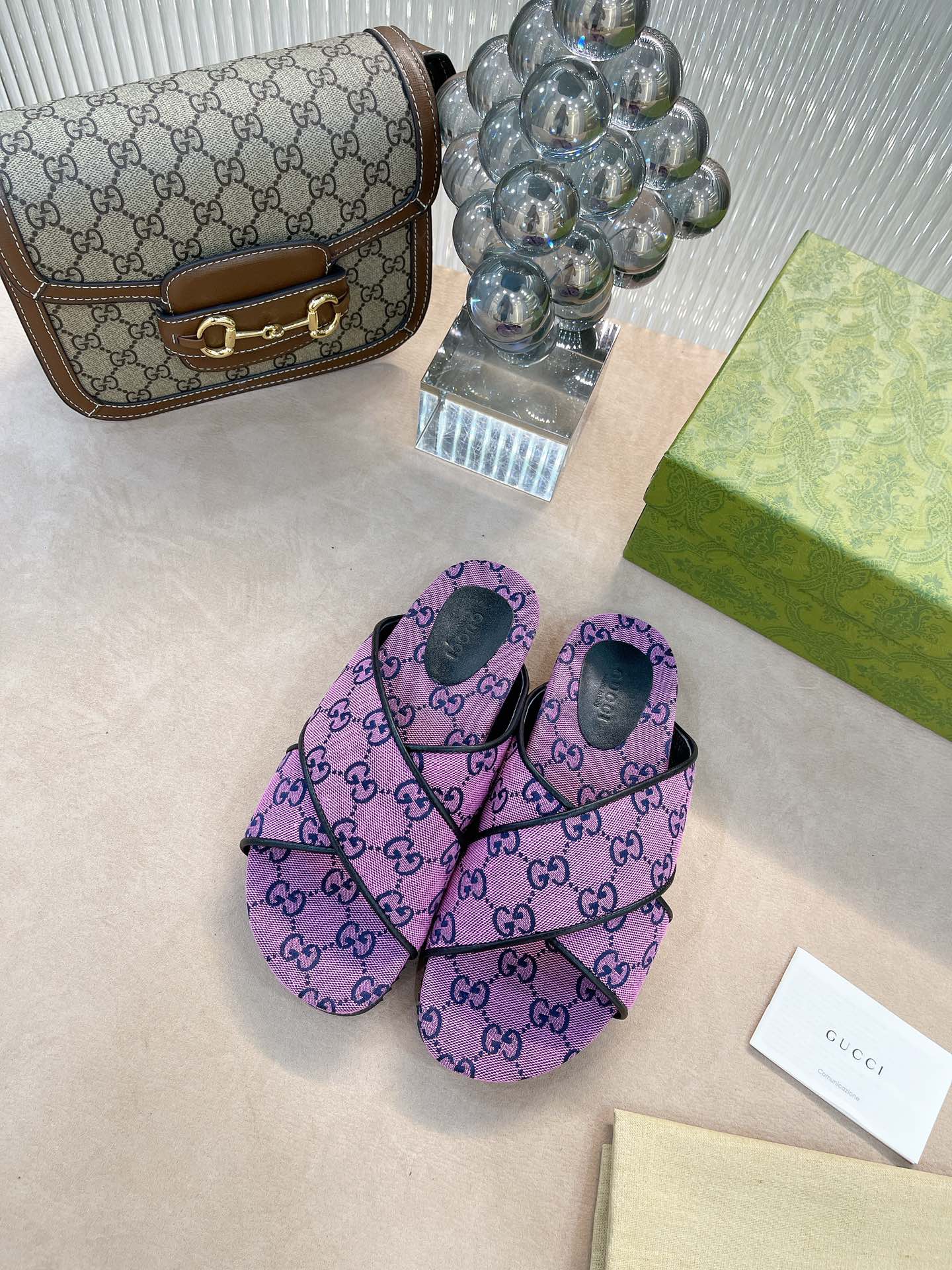 Gucci shoe276
