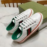 Gucci shoe107