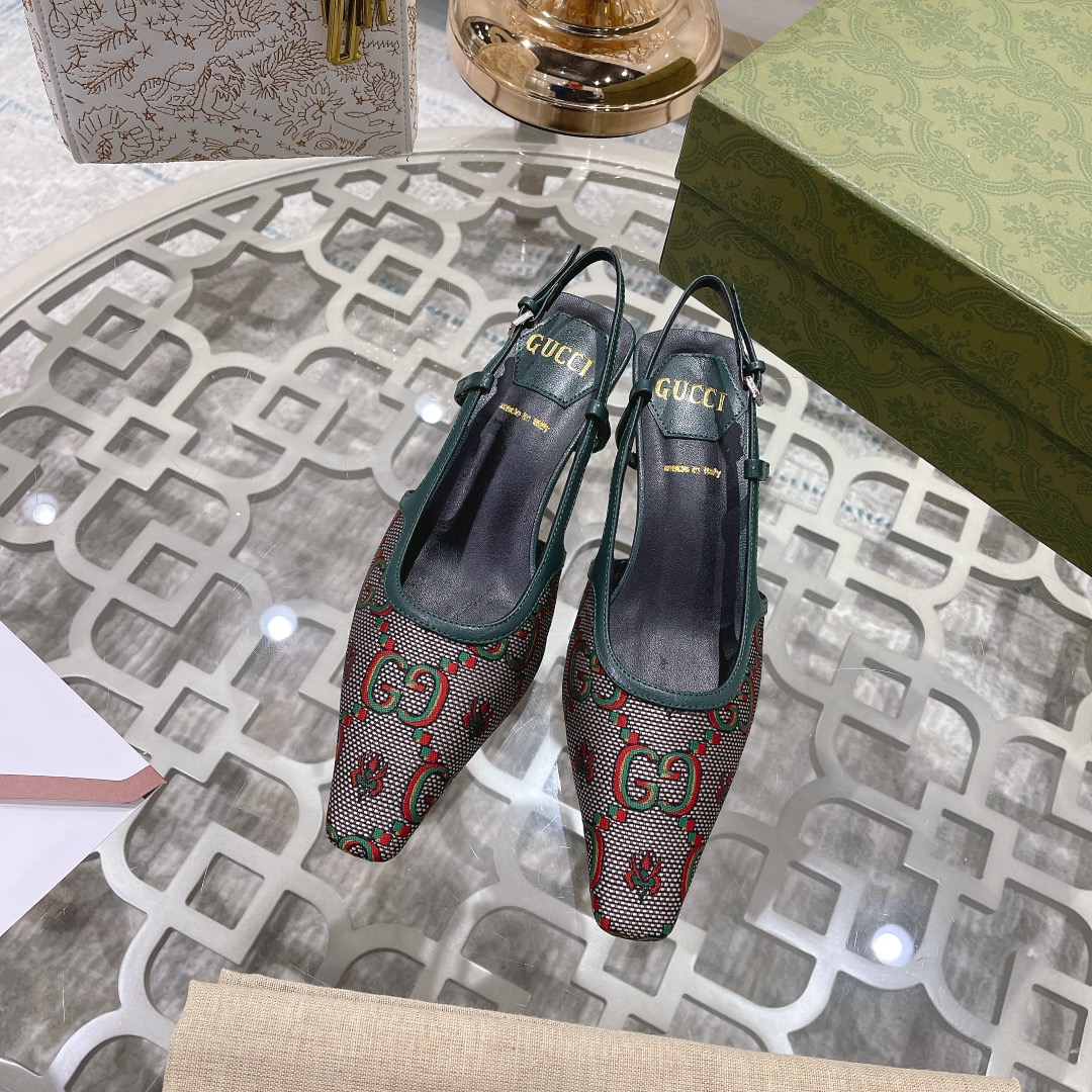 Gucci shoe439