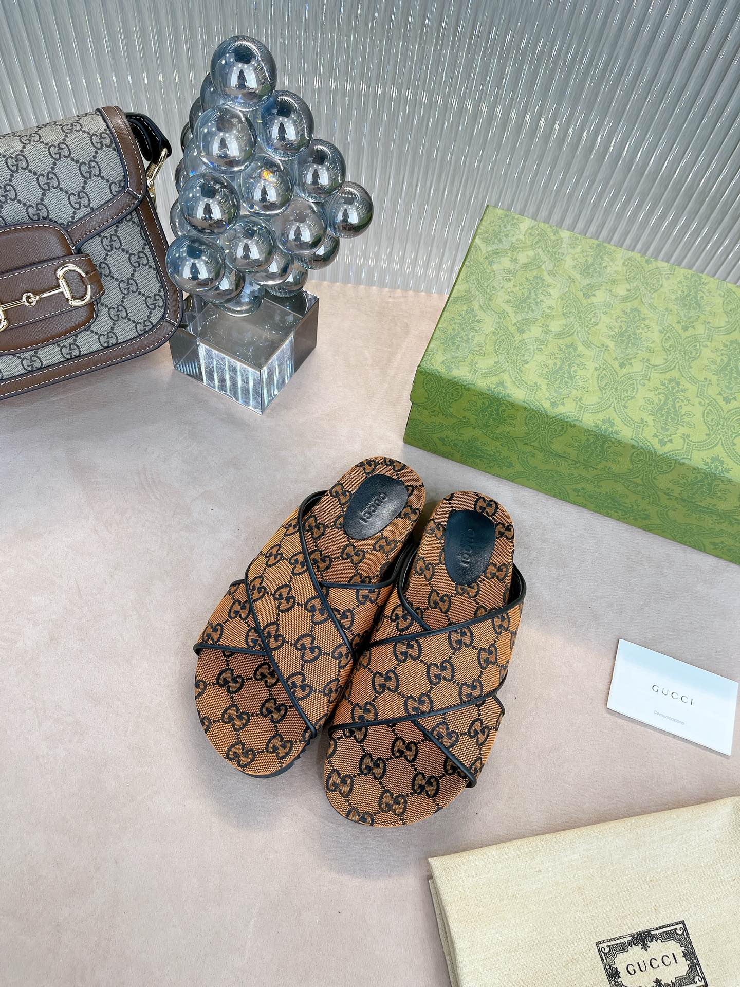 Gucci shoe271