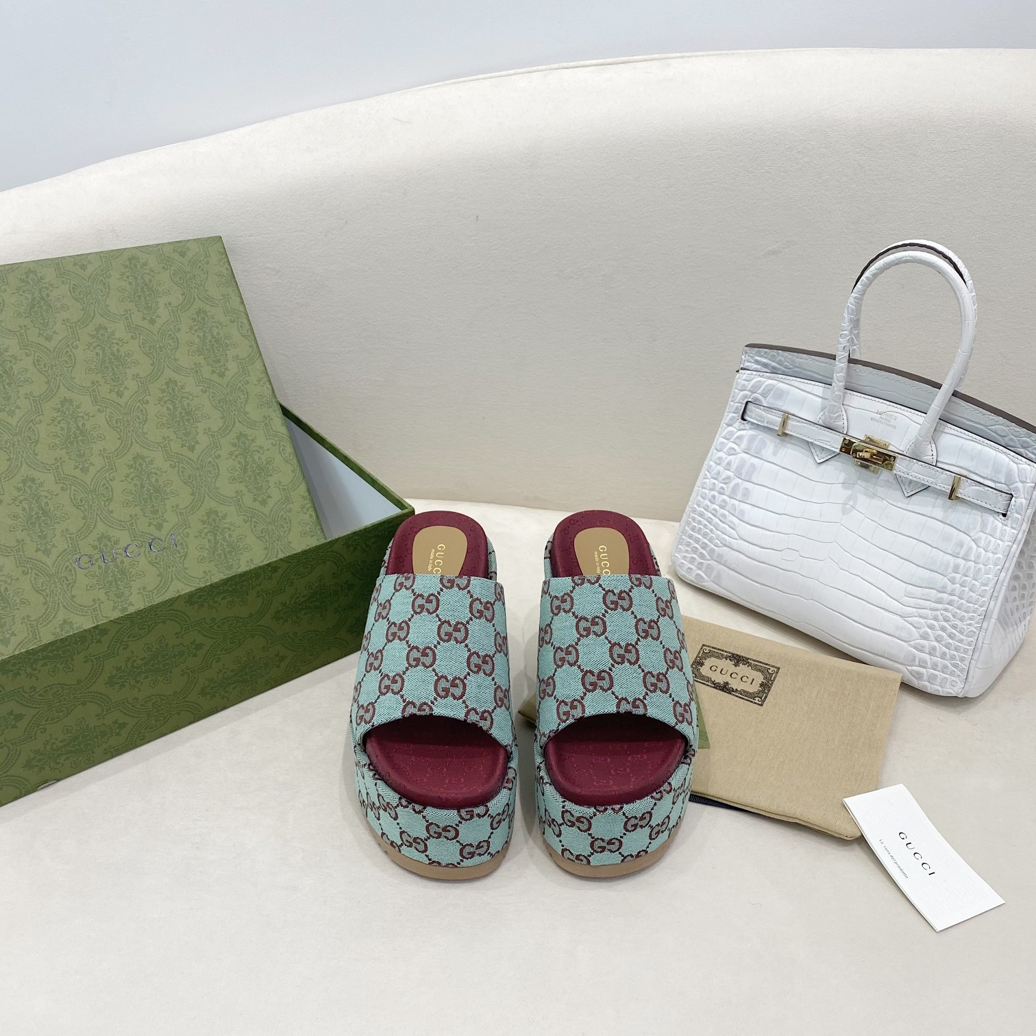 Gucci shoe367