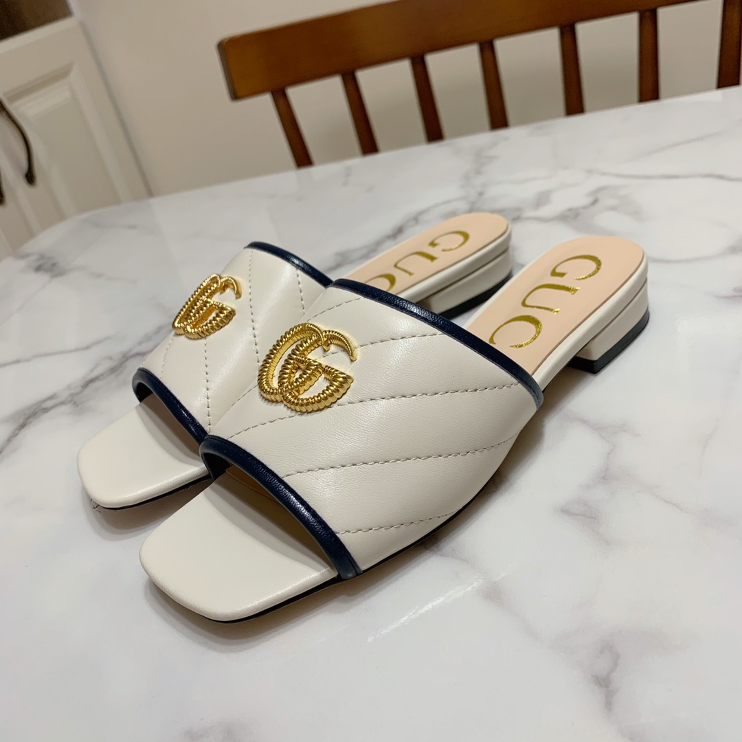 Gucci shoe402