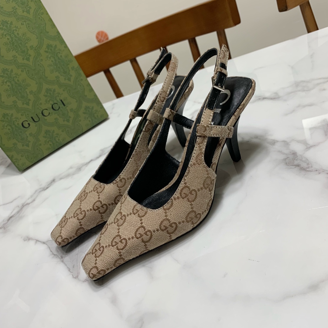 Gucci shoe449