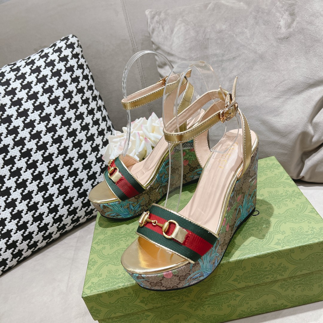 Gucci shoe458