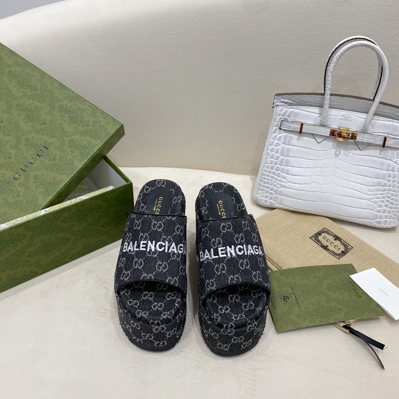 Gucci shoe370