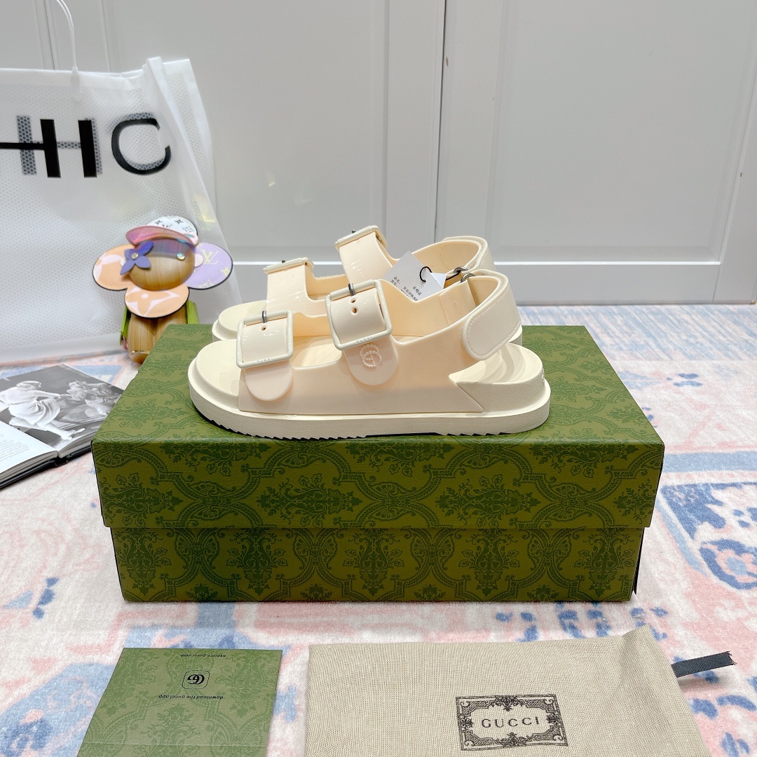 Gucci shoe483
