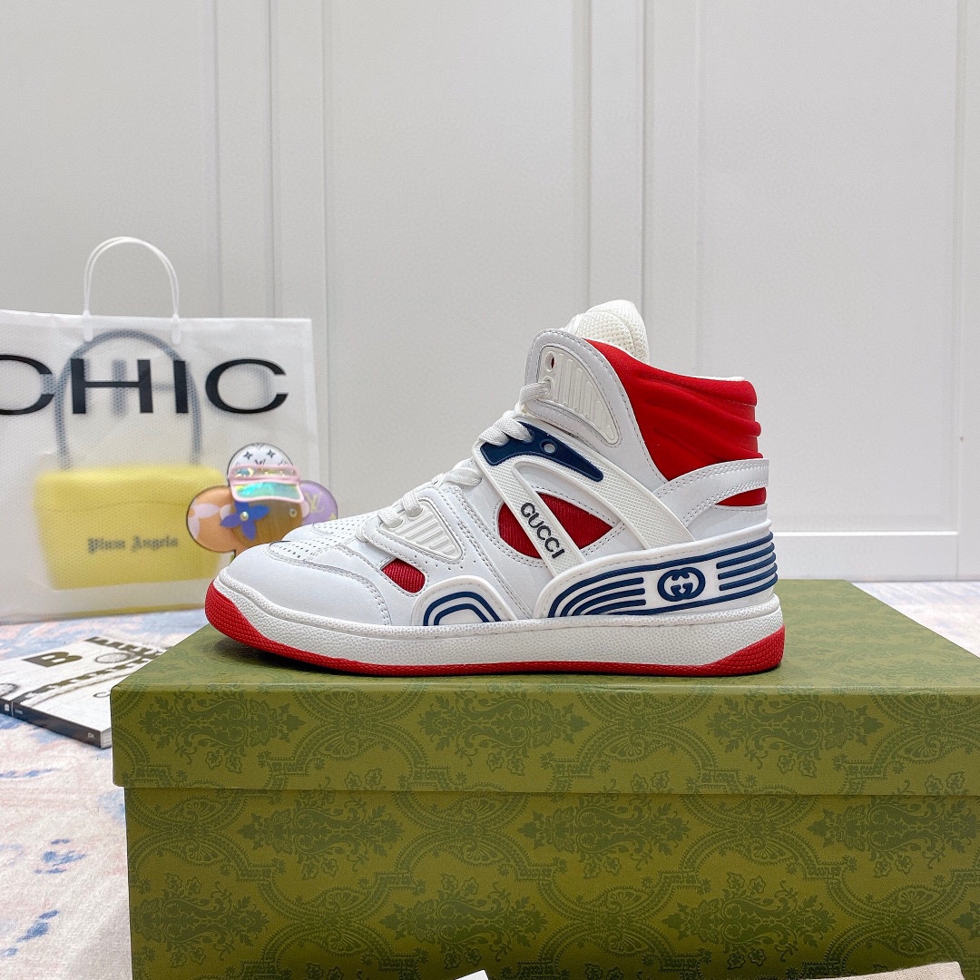 Gucci shoe154