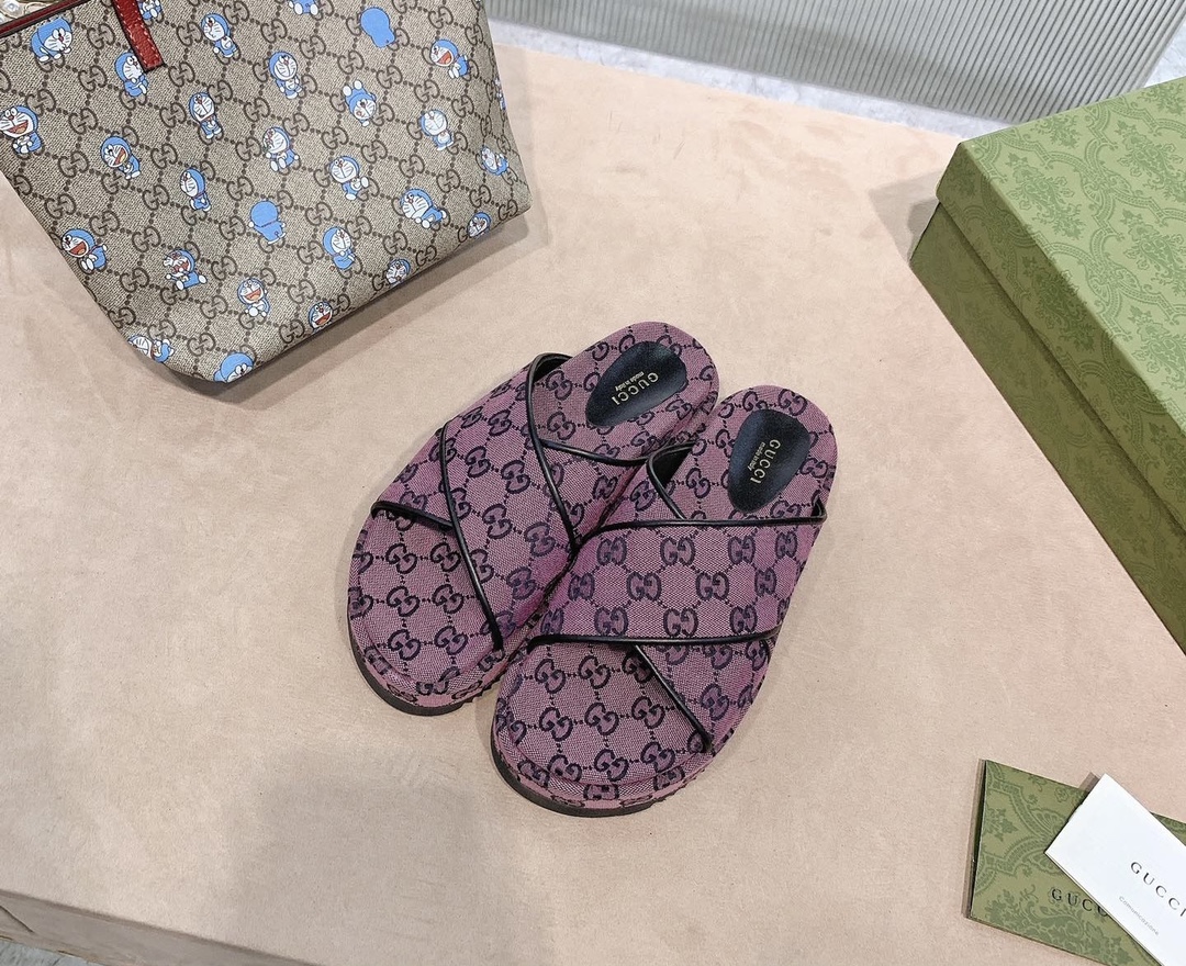 Gucci shoe385