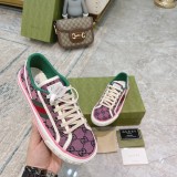 Gucci shoe129
