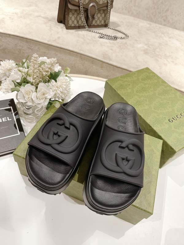 Gucci shoe422