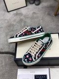 Gucci shoe194