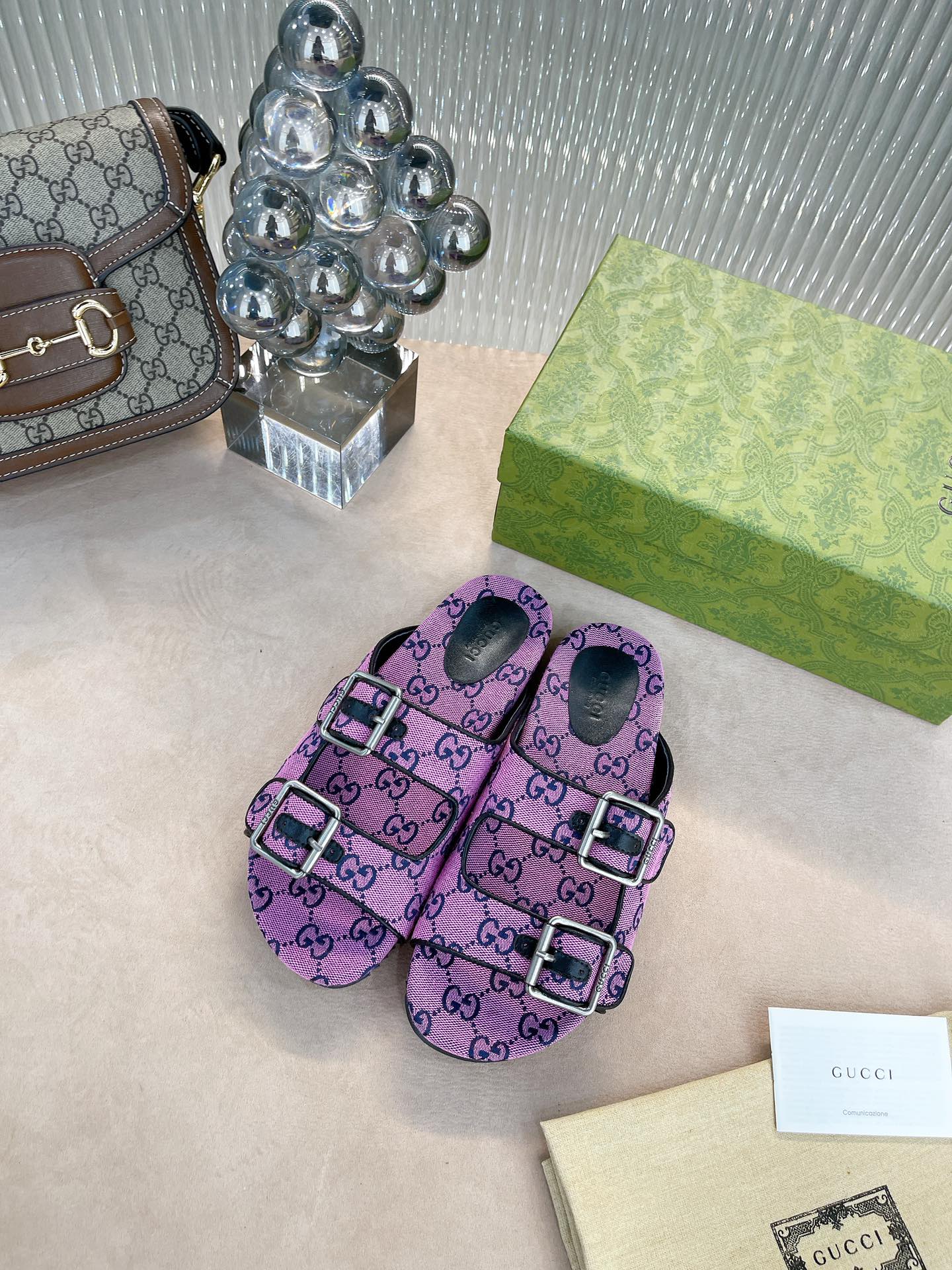 Gucci shoe260