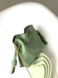 10853