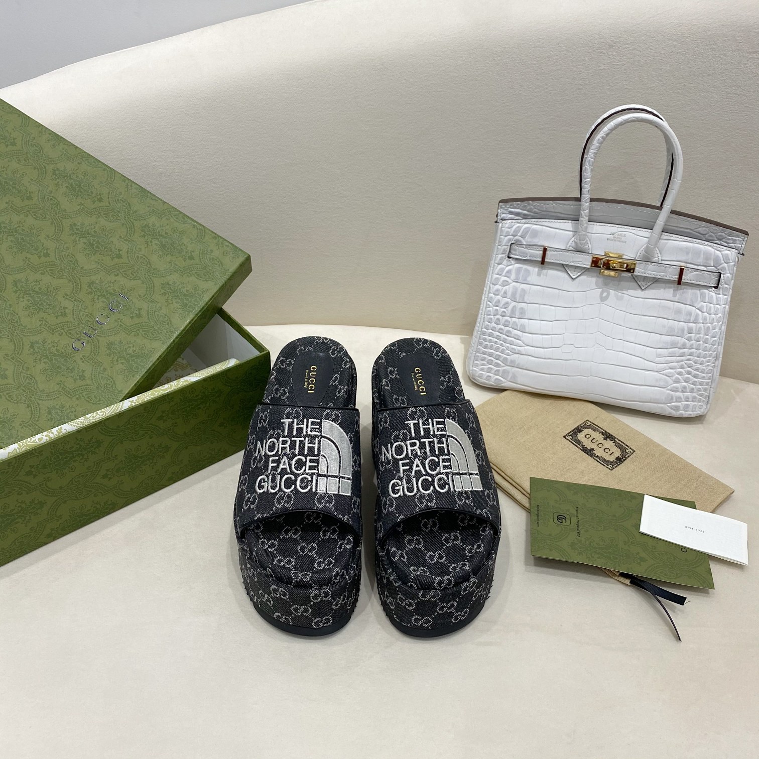 Gucci shoe369