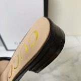 Gucci shoe400