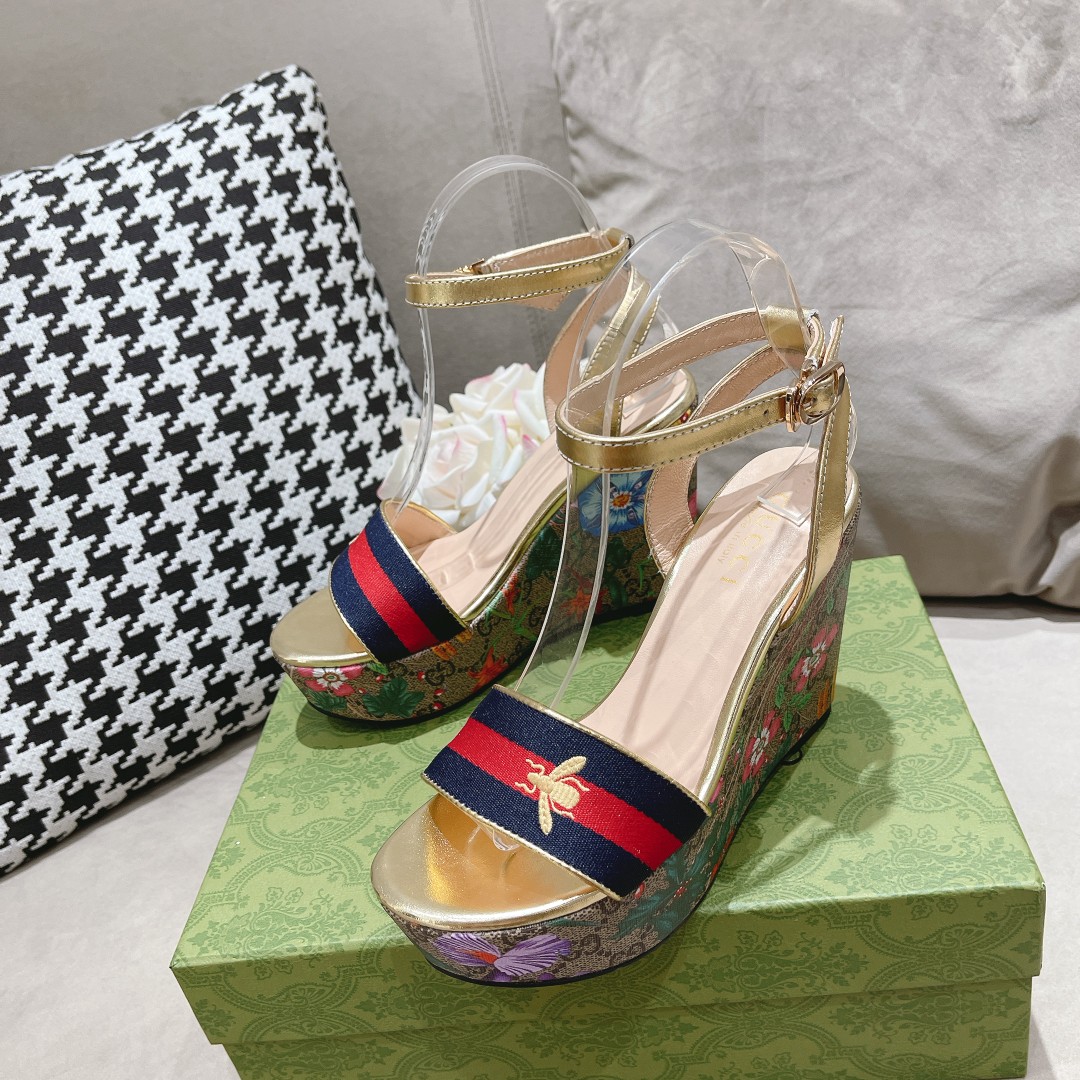 Gucci shoe459