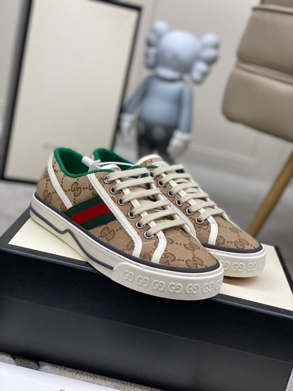 Gucci shoe204