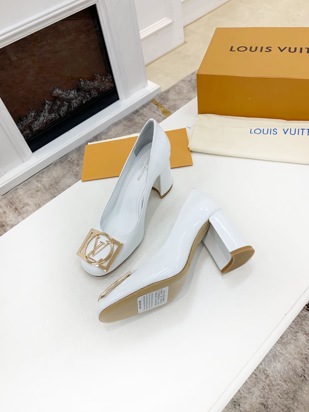 LV shoes97