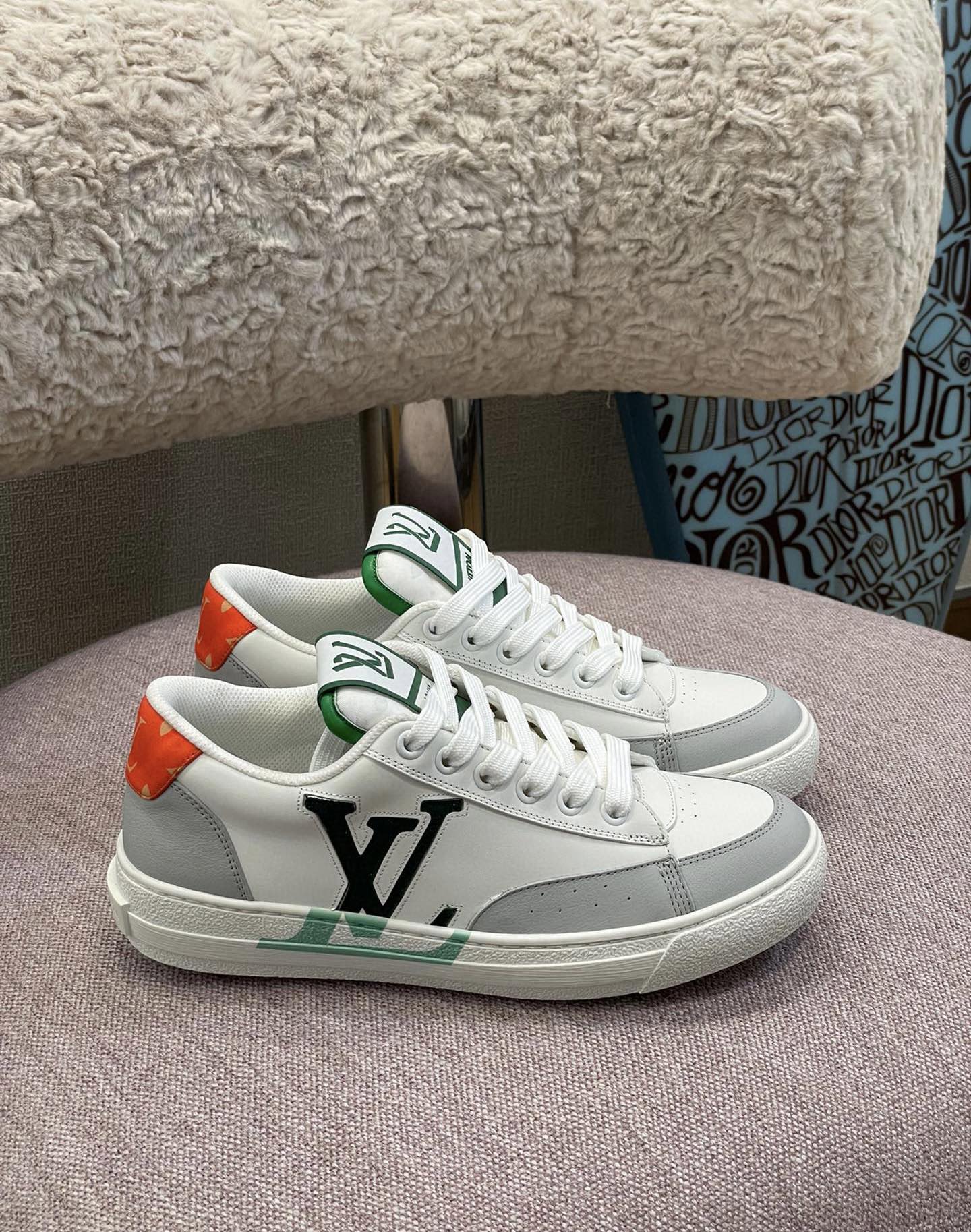 LV shoes295