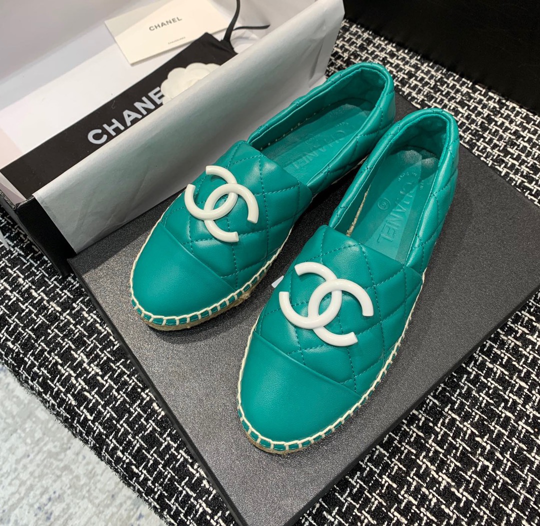 Chanel Shoes391