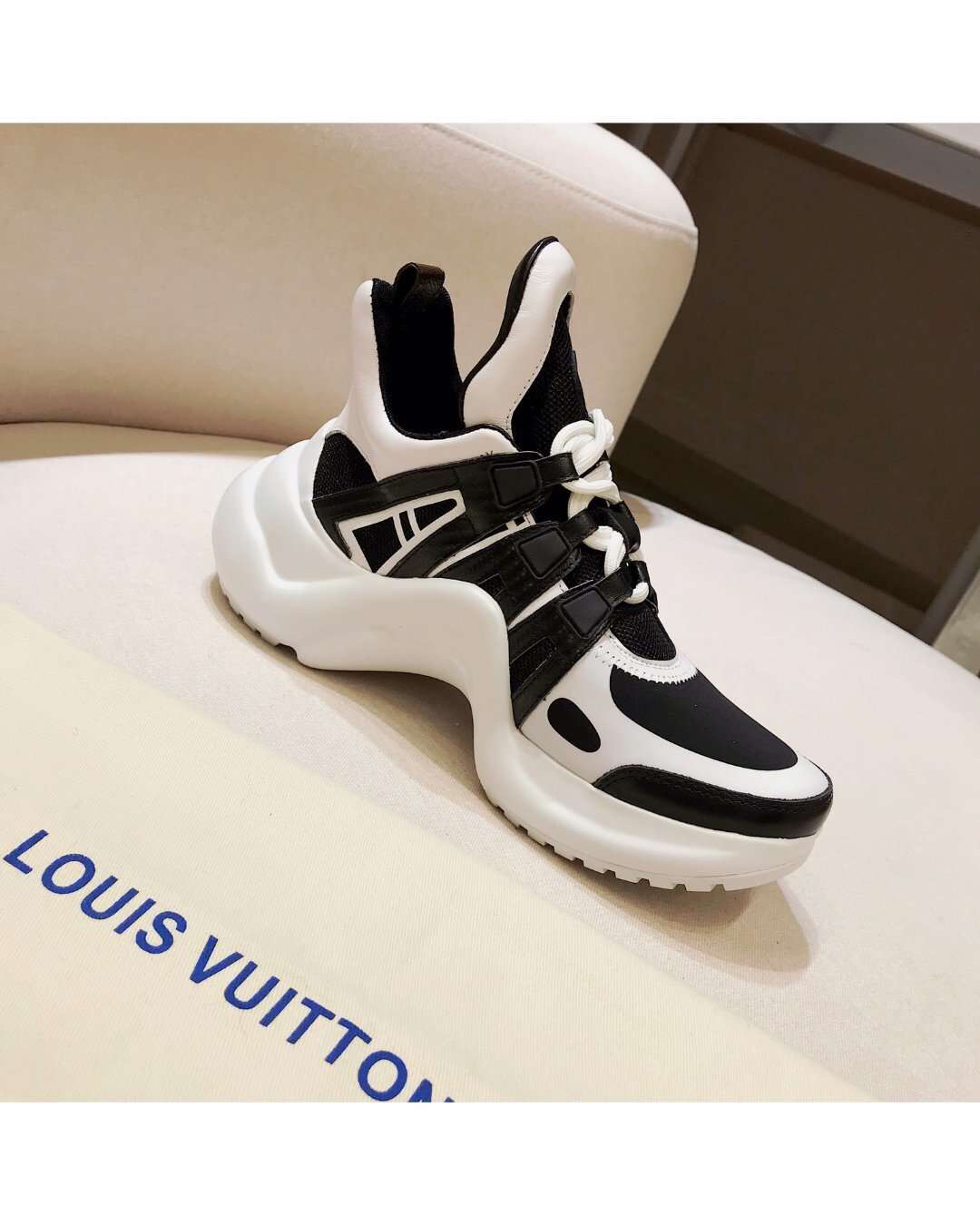 LV shoes332