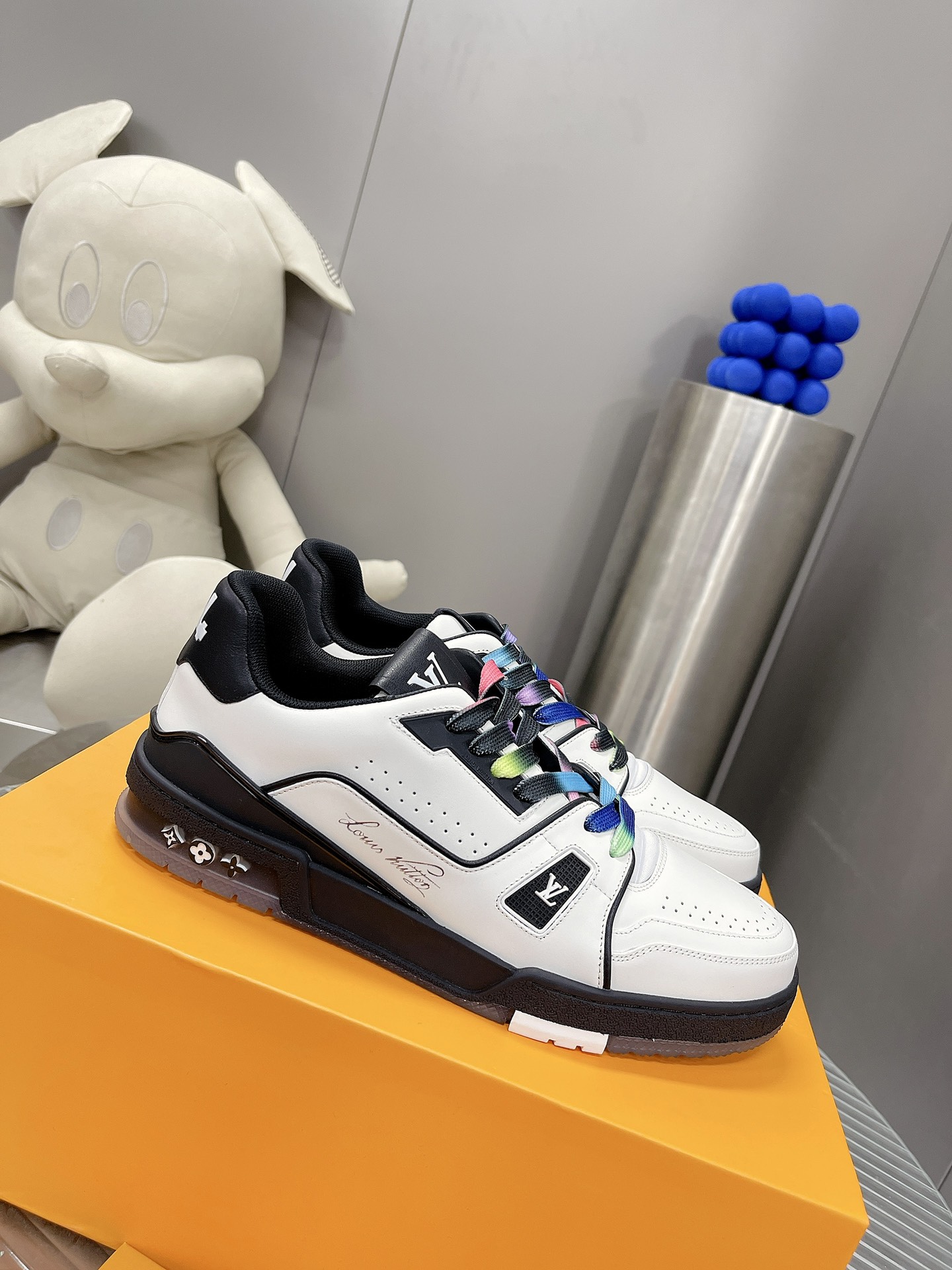 LV shoes279