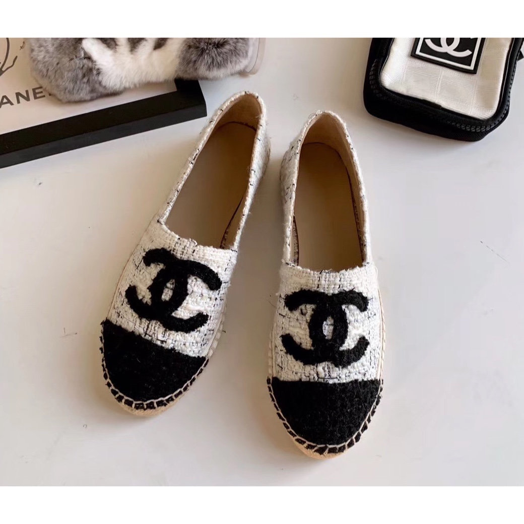 Chanel Shoes417