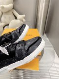 LV shoes244