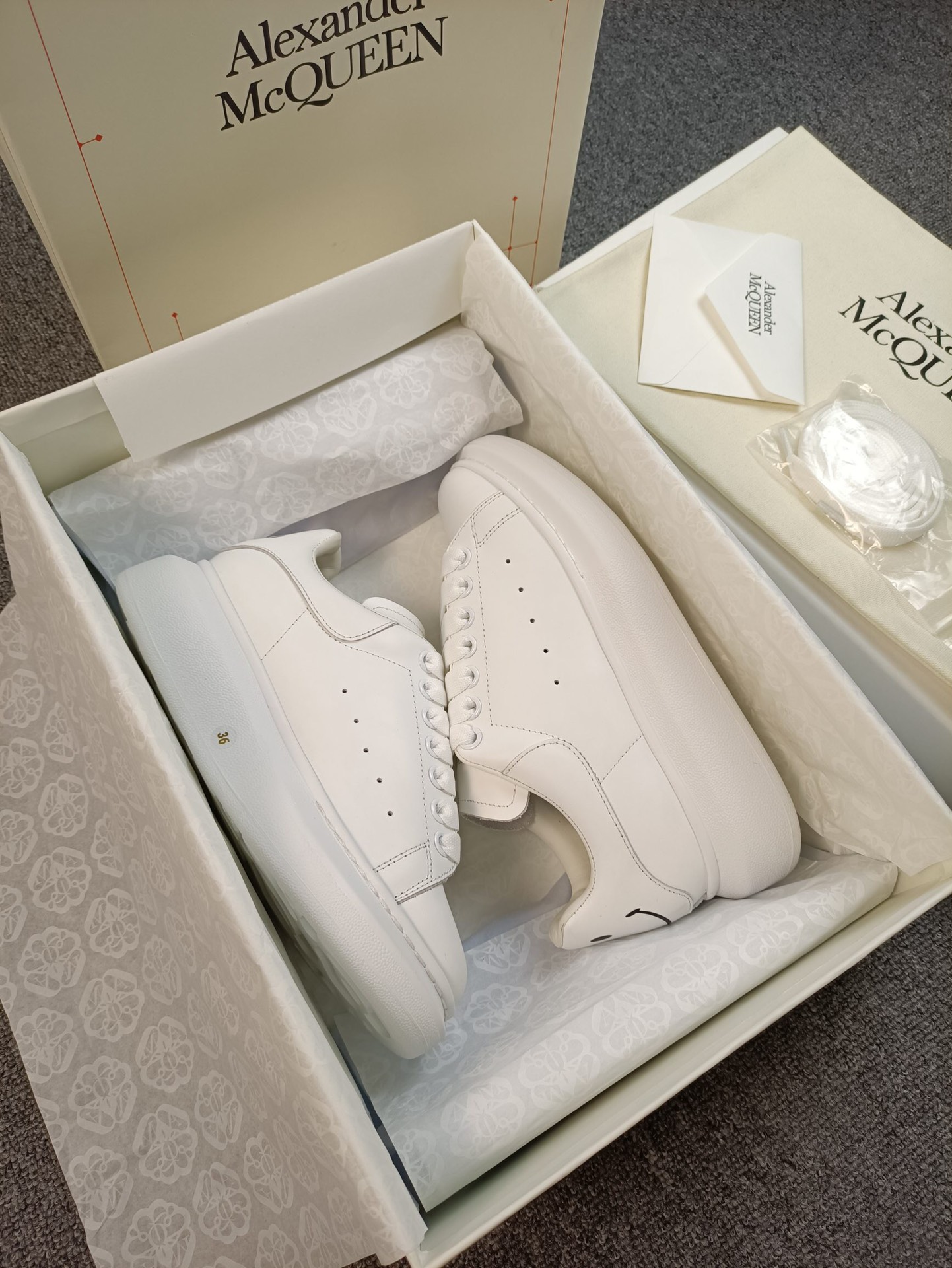 MQ shoes104