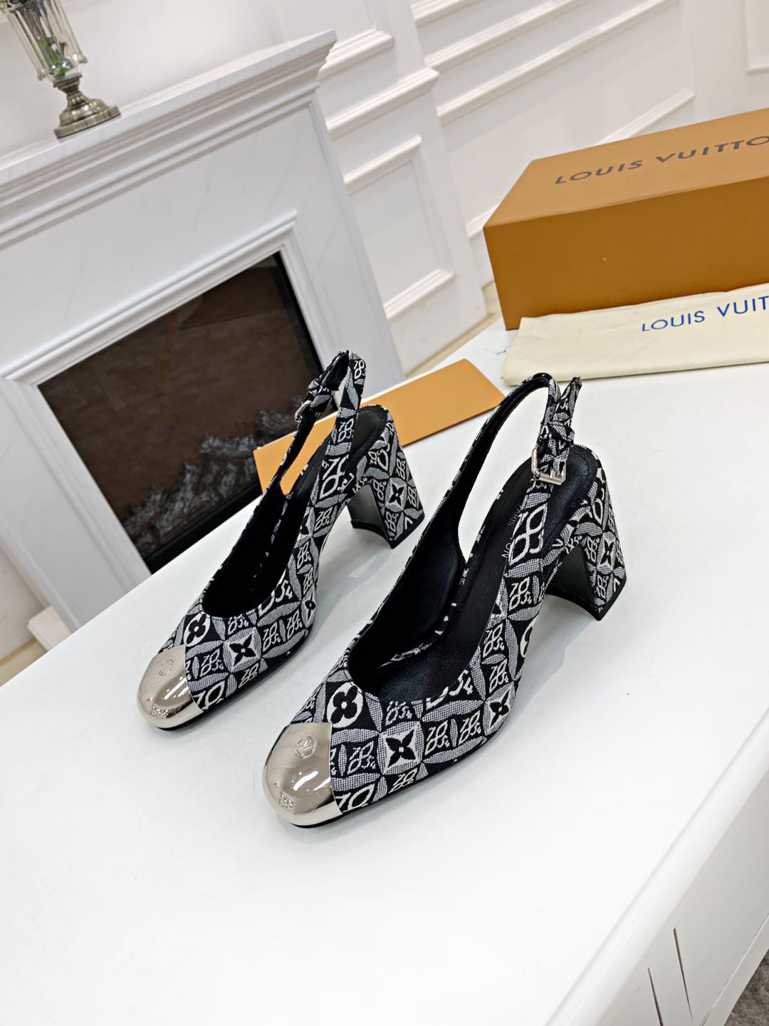 LV shoes103