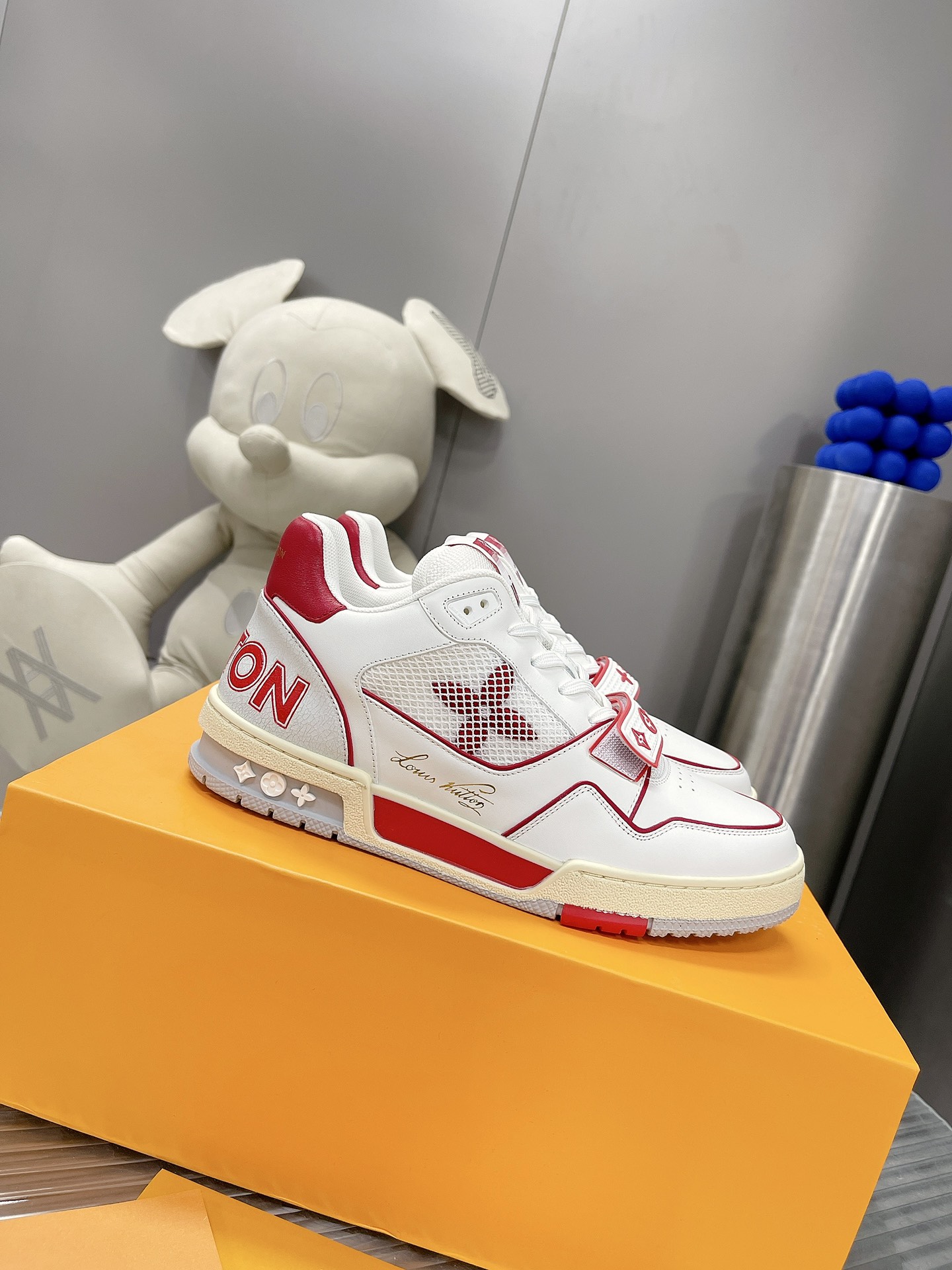 LV shoes216