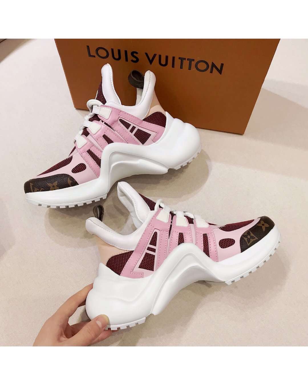 LV shoes337