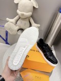 LV shoes244