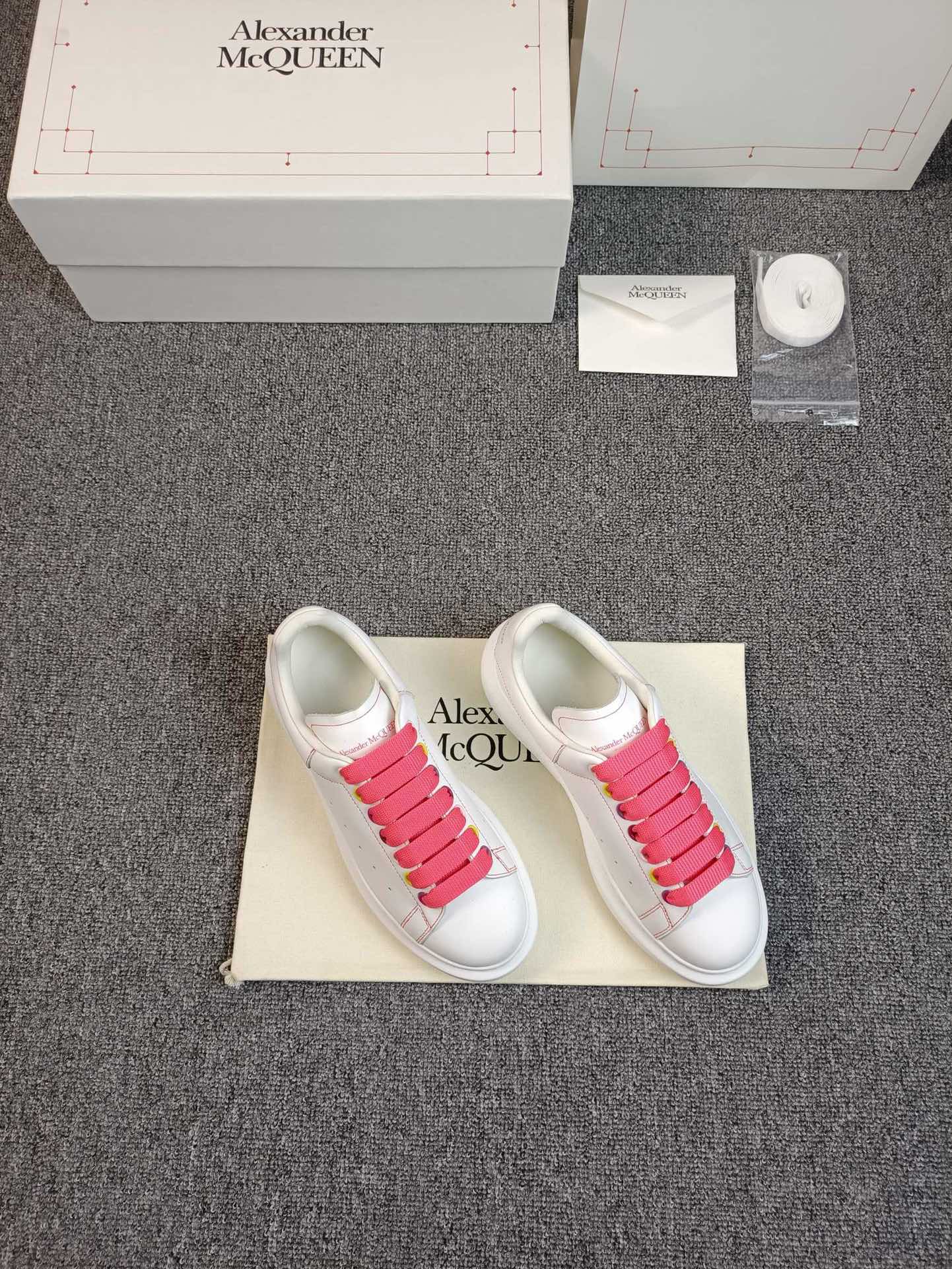MQ shoes100