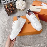 LV shoes156