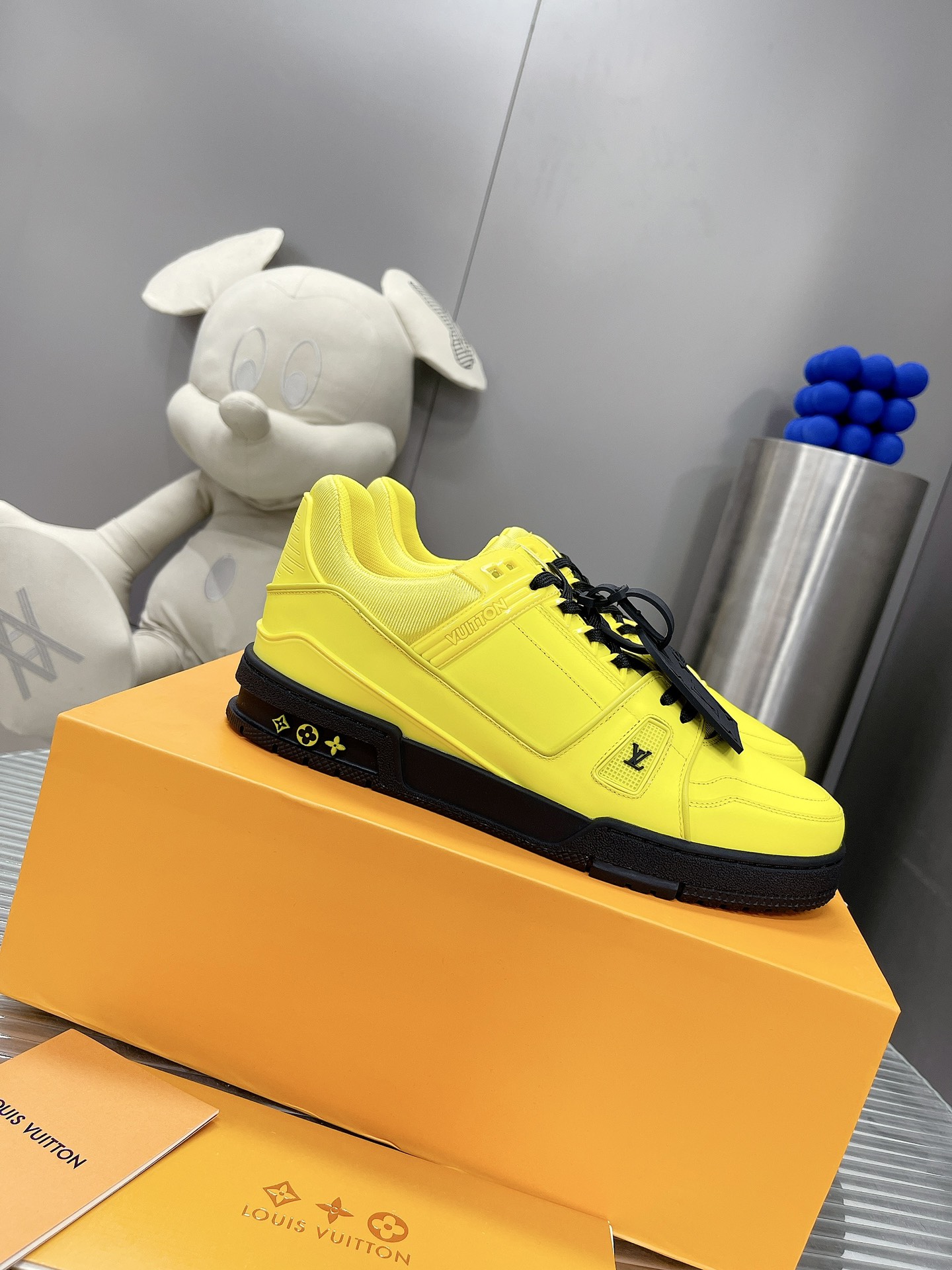 LV shoes206