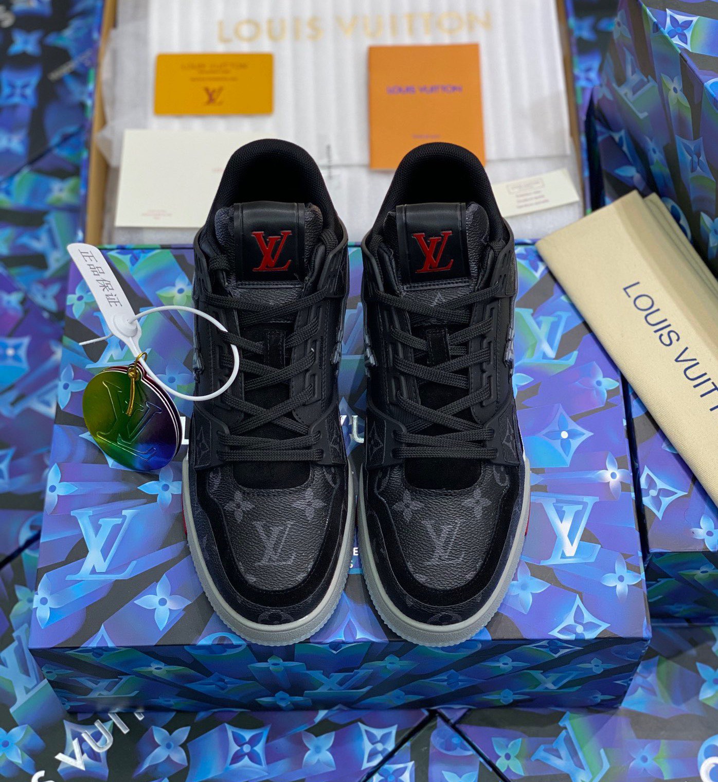 LV shoes319